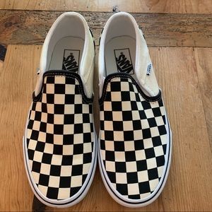 EUC Classic Checkered Slip-On Vans Black & Cream Sneakers Size 8